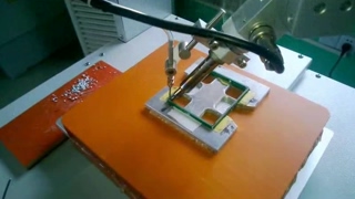 四轴自动焊锡机焊接pcb板场景